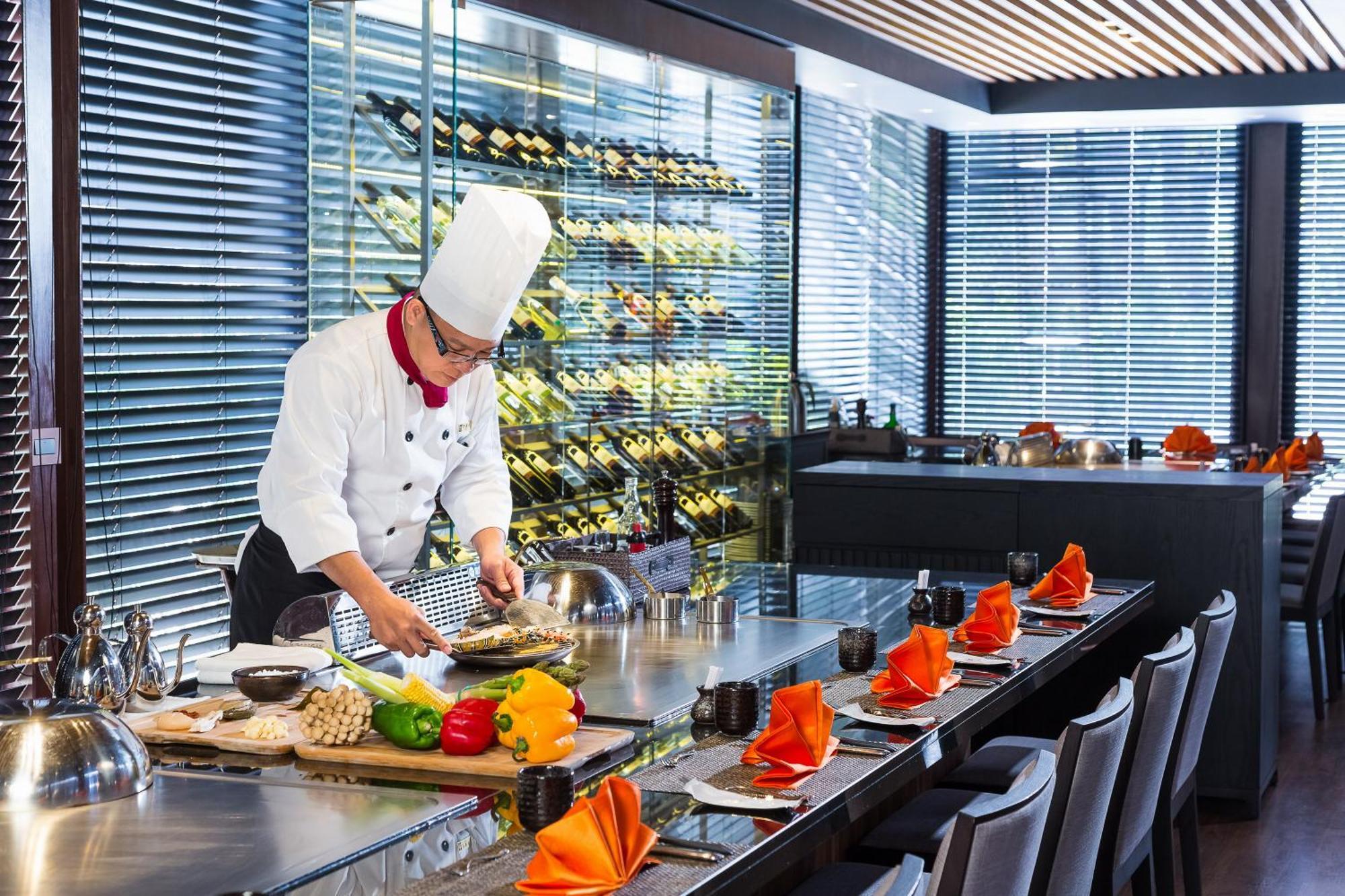 Queena Plaza Hotel Đài Nam Ngoại thất bức ảnh