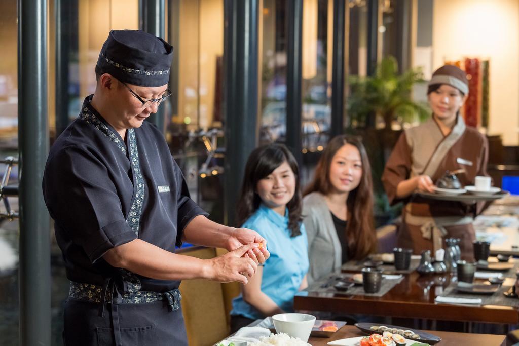 Queena Plaza Hotel Đài Nam Ngoại thất bức ảnh