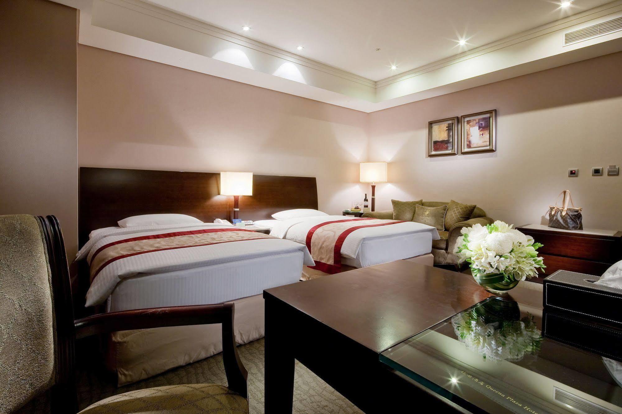 Queena Plaza Hotel Đài Nam Ngoại thất bức ảnh
